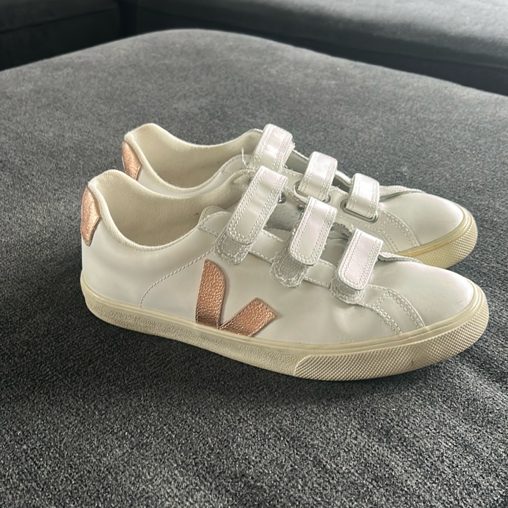 Veja Velcro shoes